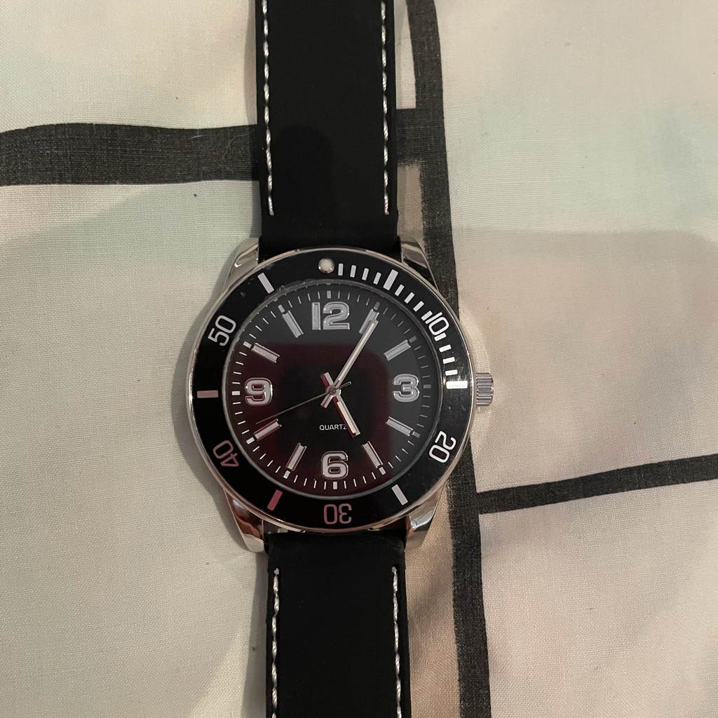 Mens Rubber Strap Watch